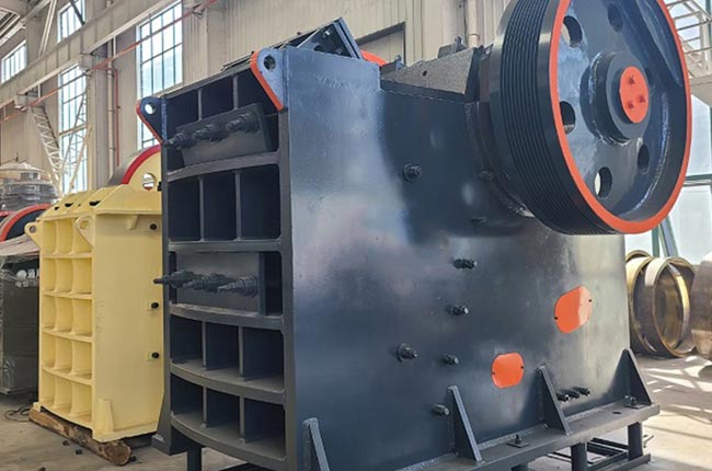 PE1200×1500顎式破碎機(jī)