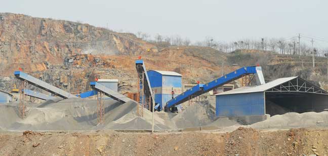 河南滎陽(yáng)時(shí)產(chǎn)700噸砂石骨料生產(chǎn)線