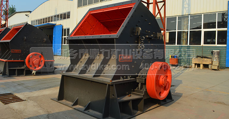 反擊錘式破碎機設備圖 反擊錘式破碎機設備圖