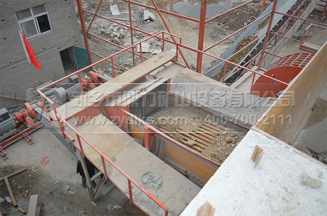 振動(dòng)給料機(jī) 振動(dòng)給料機(jī)