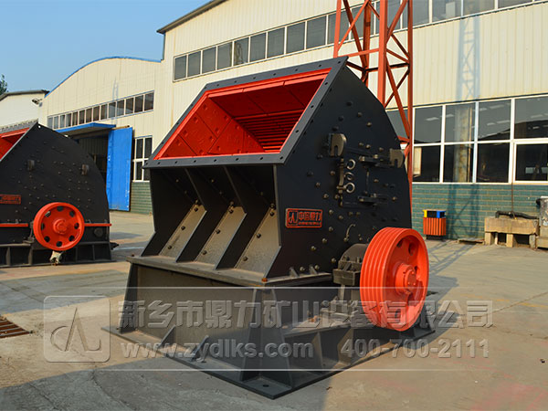 錘式破碎機(jī)設(shè)備 錘式破碎機(jī)設(shè)備