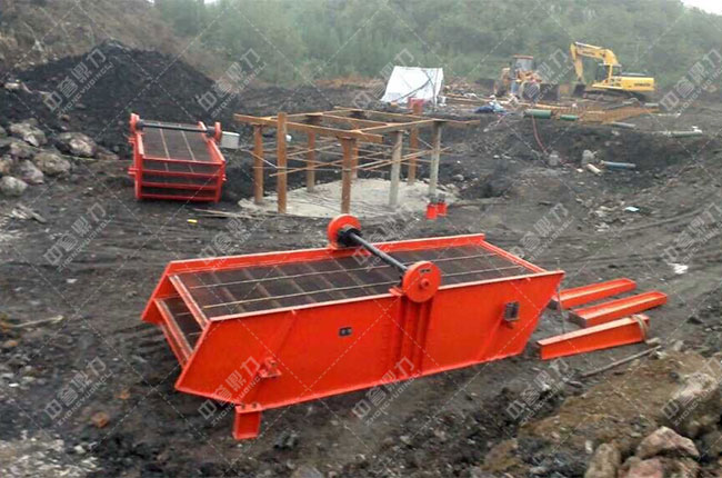 礦用振動篩安裝 礦用振動篩安裝