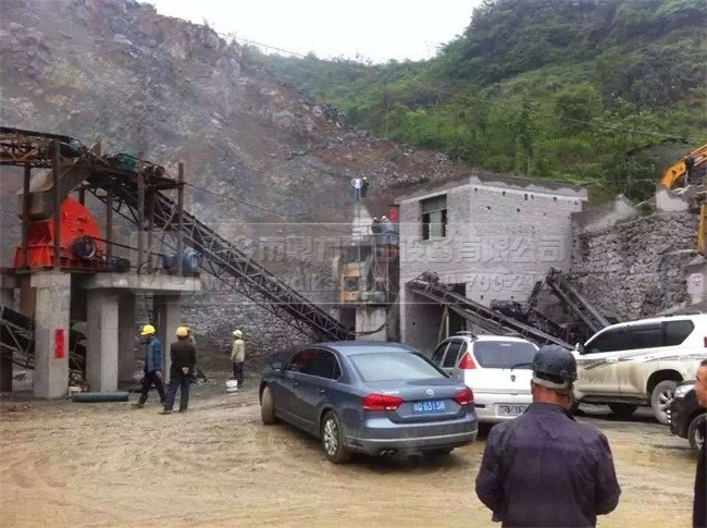 時產300噸石灰石生產線客戶案例 時產300噸石灰石生產線客戶案例