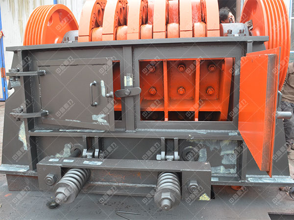 錘式破碎機(jī)圓盤(pán)設(shè)計(jì)