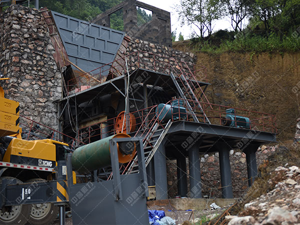 錘式破碎機(jī)檢修