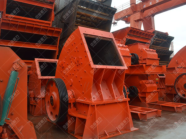 中譽鼎力生產(chǎn)的錘式破碎機