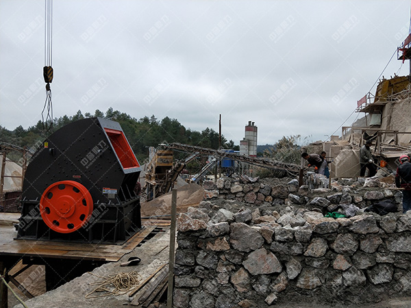 錘式破碎機(jī)安裝