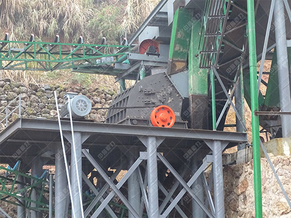 錘式破碎機(jī)運(yùn)行