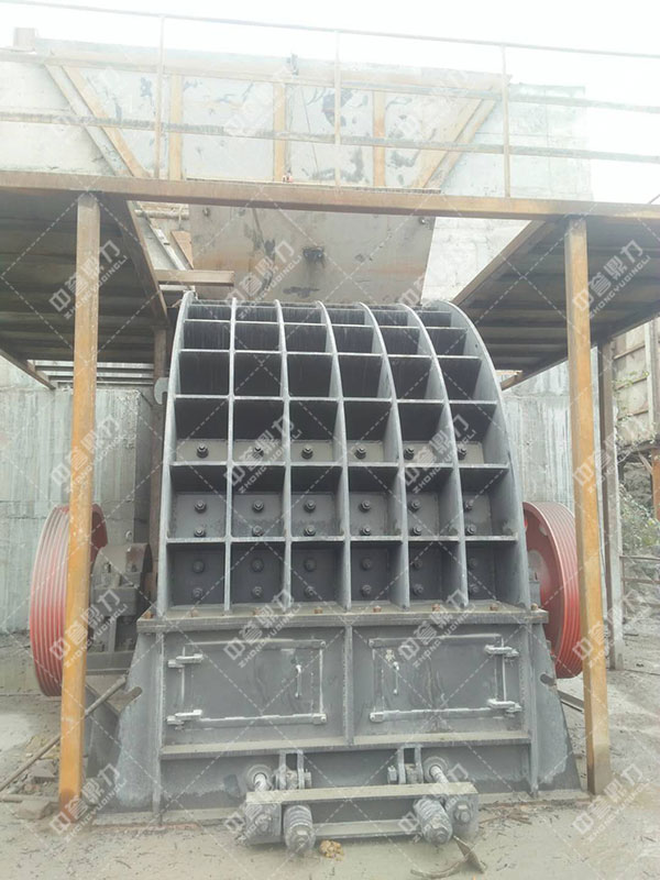 時產400噸磕石機