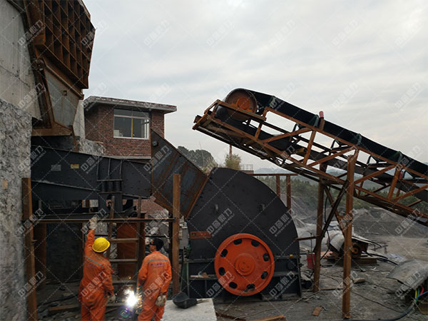 礦石碎石機維護