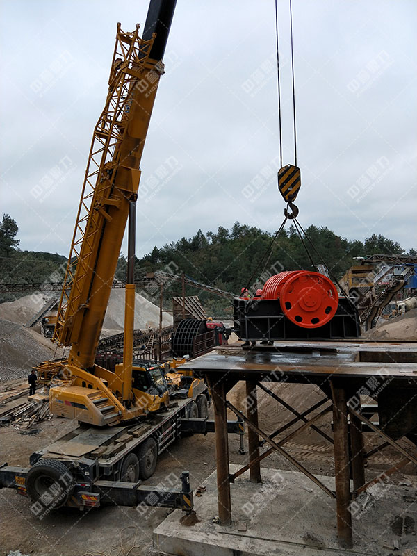 重錘擊碎石機安裝