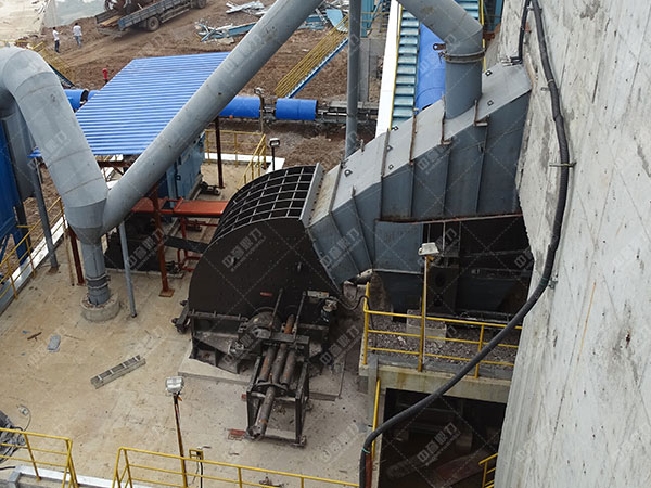 時產500噸錘式破碎機