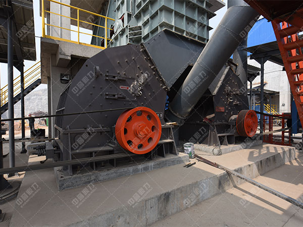 錘式制砂機(jī)