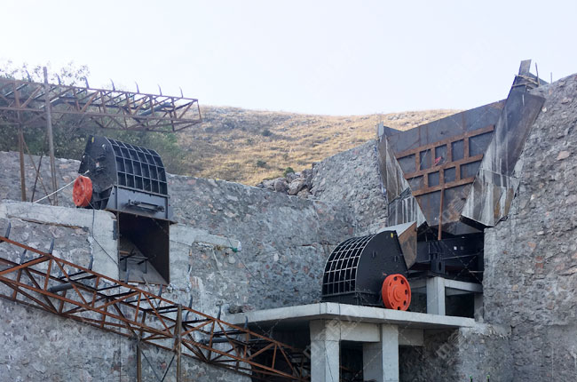 河南南陽華隆攪拌站時產700噸骨料生產線